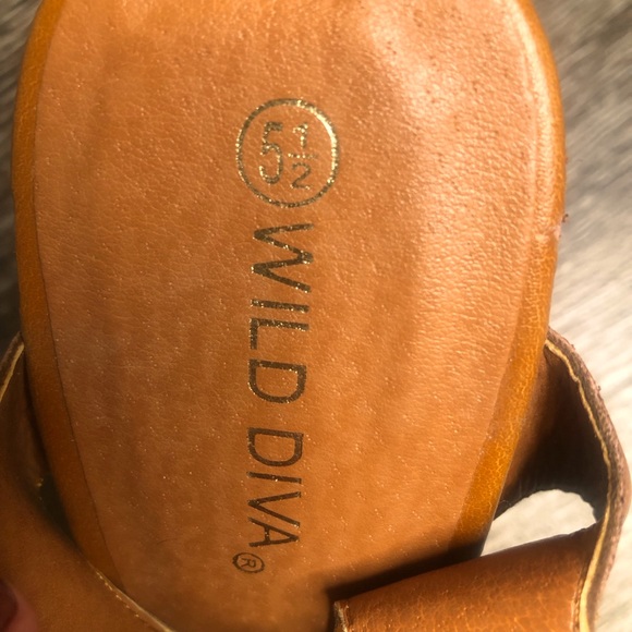 Wild Diva brown and gold wedges. - Picture 7 of 8